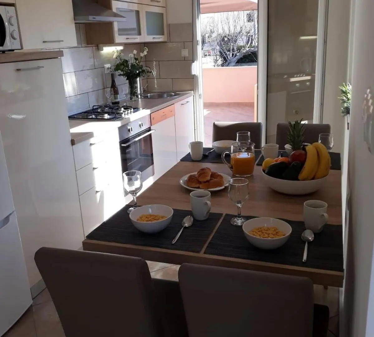 Holiday House With A Parking Space Razanac, Zadar - 21253 Croatia